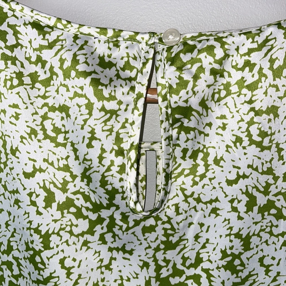 Banana Republic Silk White Green Tank Shell Petite - Picture 6 of 6